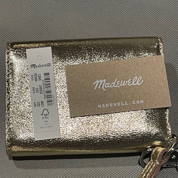 Madewell Card Case Wristlet in Metallic Leather, Light Gold Metallic - NWT - Picture 6 of 6